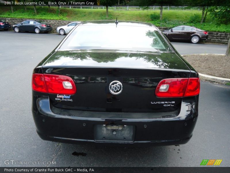 Black Onyx / Titanium Gray 2007 Buick Lucerne CXL