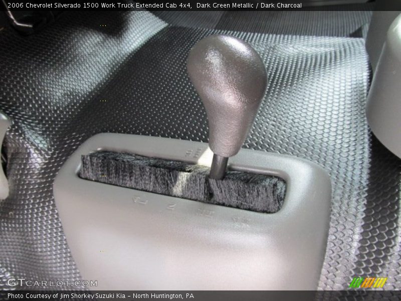 Dark Green Metallic / Dark Charcoal 2006 Chevrolet Silverado 1500 Work Truck Extended Cab 4x4