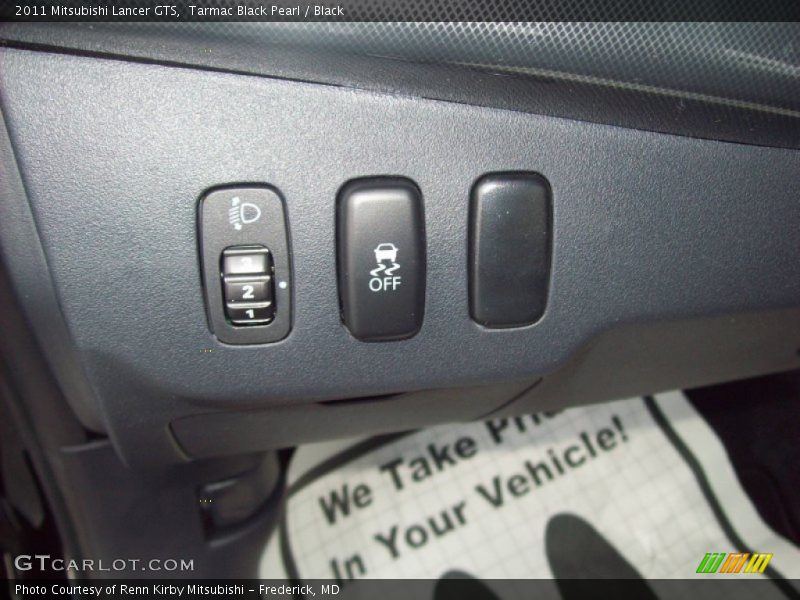 Tarmac Black Pearl / Black 2011 Mitsubishi Lancer GTS