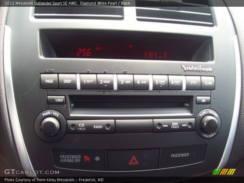 Diamond White Pearl / Black 2011 Mitsubishi Outlander Sport SE 4WD