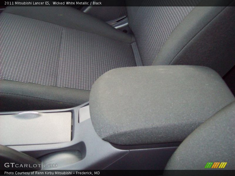 Wicked White Metallic / Black 2011 Mitsubishi Lancer ES