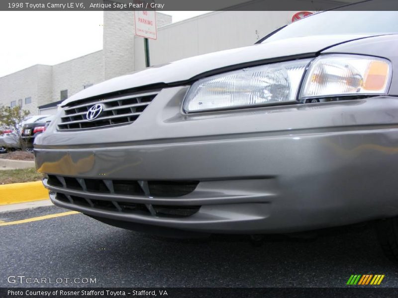 Antique Sage Pearl / Gray 1998 Toyota Camry LE V6