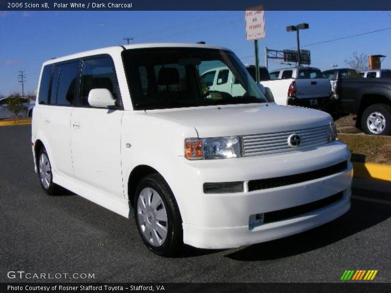 Polar White / Dark Charcoal 2006 Scion xB