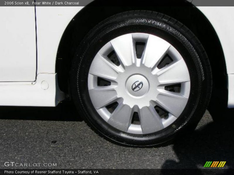 Polar White / Dark Charcoal 2006 Scion xB
