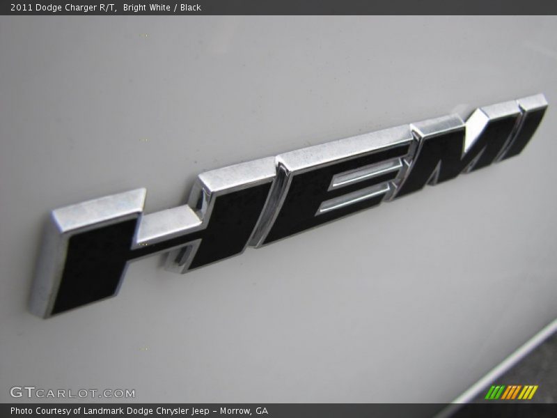 Bright White / Black 2011 Dodge Charger R/T