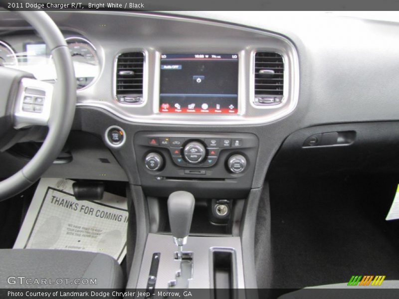 Bright White / Black 2011 Dodge Charger R/T