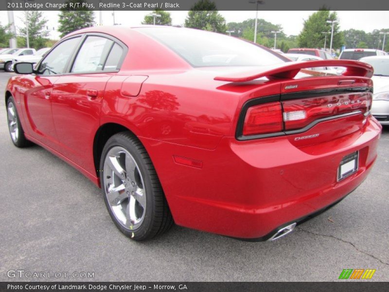Redline 3-Coat Pearl / Black 2011 Dodge Charger R/T Plus
