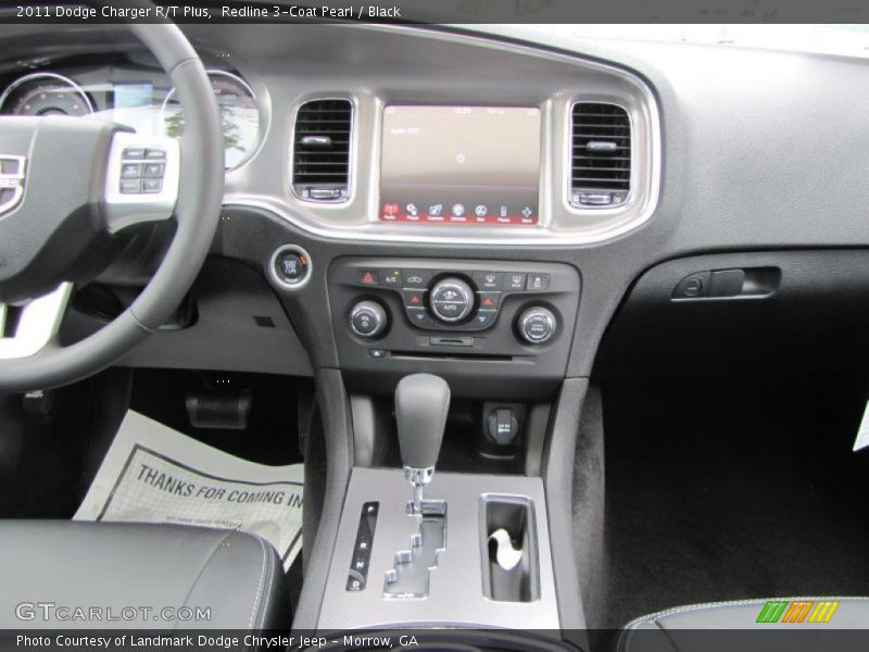 Redline 3-Coat Pearl / Black 2011 Dodge Charger R/T Plus