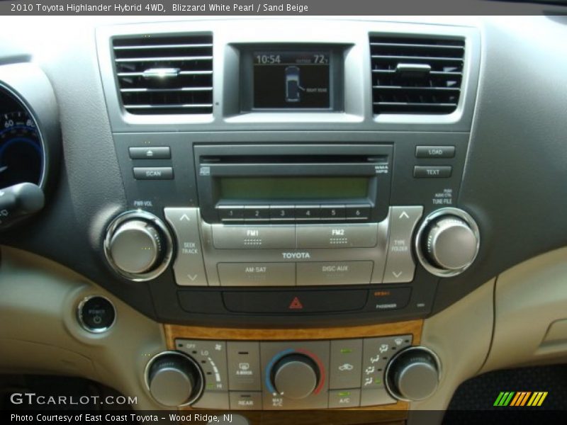 Controls of 2010 Highlander Hybrid 4WD