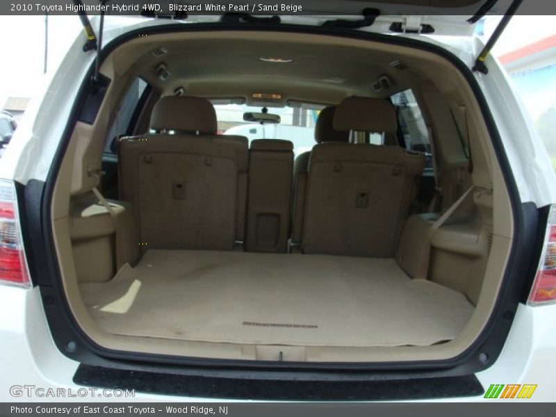  2010 Highlander Hybrid 4WD Trunk