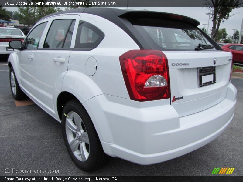 Bright White / Dark Slate Gray 2011 Dodge Caliber Mainstreet
