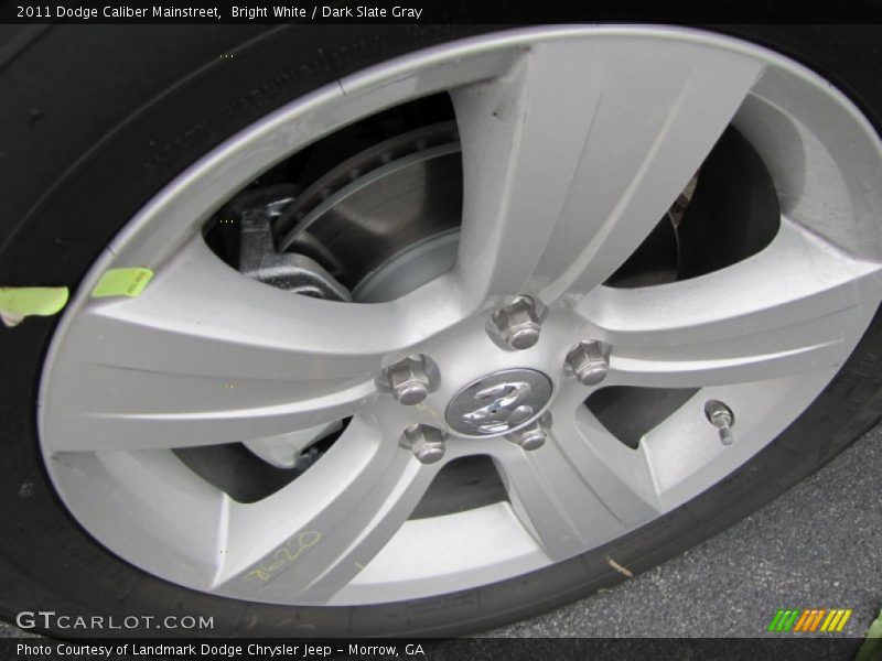 Bright White / Dark Slate Gray 2011 Dodge Caliber Mainstreet