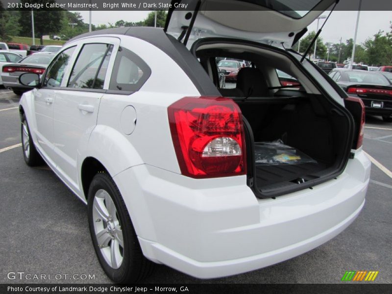 Bright White / Dark Slate Gray 2011 Dodge Caliber Mainstreet