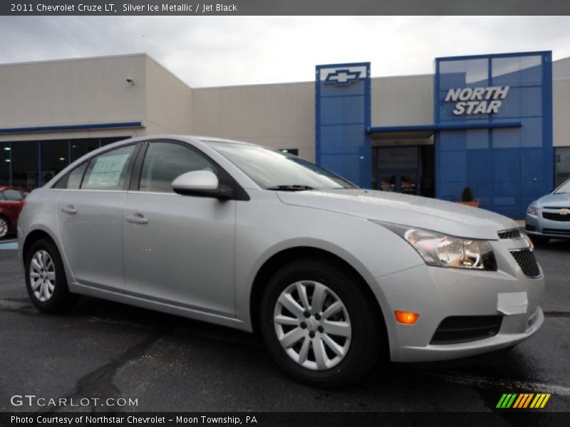 Silver Ice Metallic / Jet Black 2011 Chevrolet Cruze LT