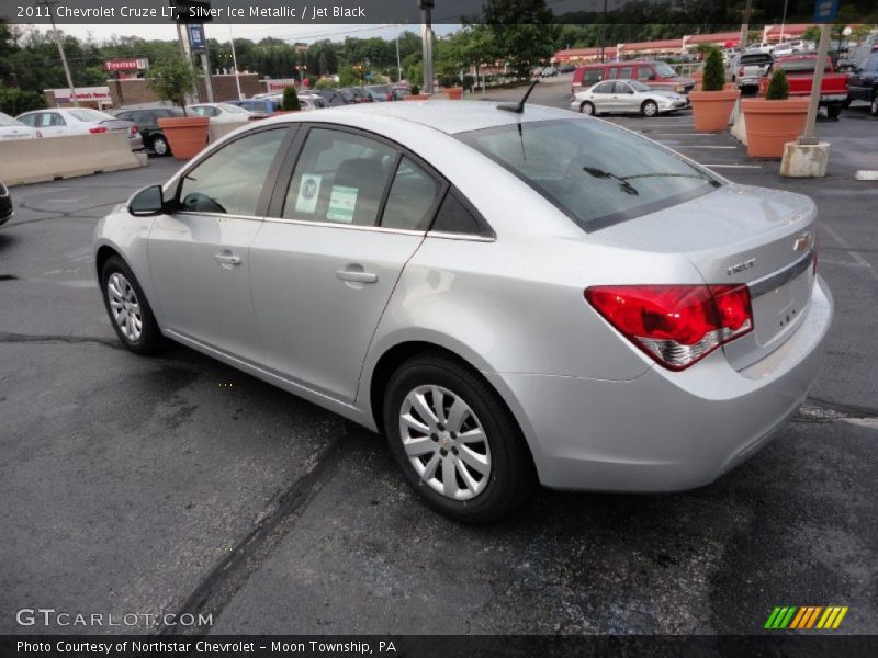 Silver Ice Metallic / Jet Black 2011 Chevrolet Cruze LT