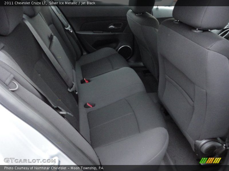 Silver Ice Metallic / Jet Black 2011 Chevrolet Cruze LT