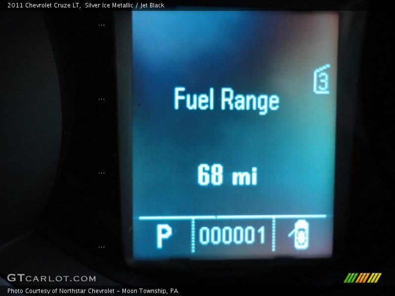 Silver Ice Metallic / Jet Black 2011 Chevrolet Cruze LT