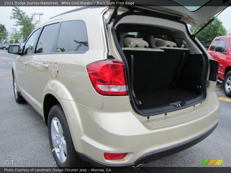 White Gold Metallic / Black/Light Frost Beige 2011 Dodge Journey Mainstreet