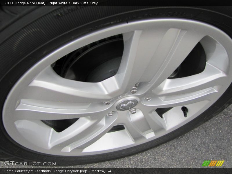 Bright White / Dark Slate Gray 2011 Dodge Nitro Heat