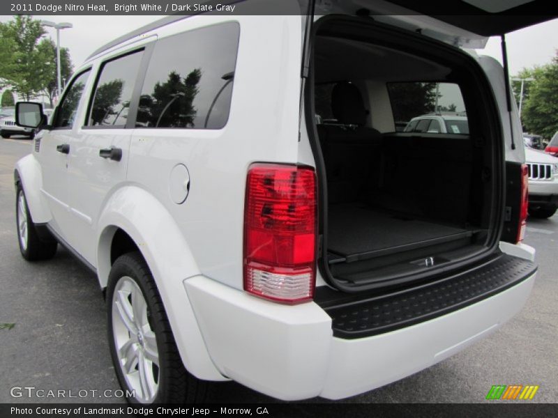 Bright White / Dark Slate Gray 2011 Dodge Nitro Heat