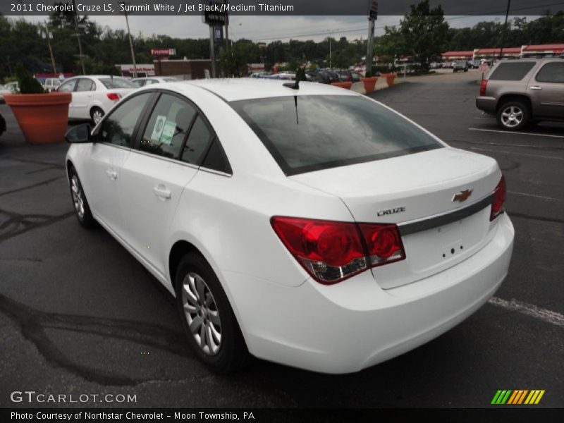 Summit White / Jet Black/Medium Titanium 2011 Chevrolet Cruze LS