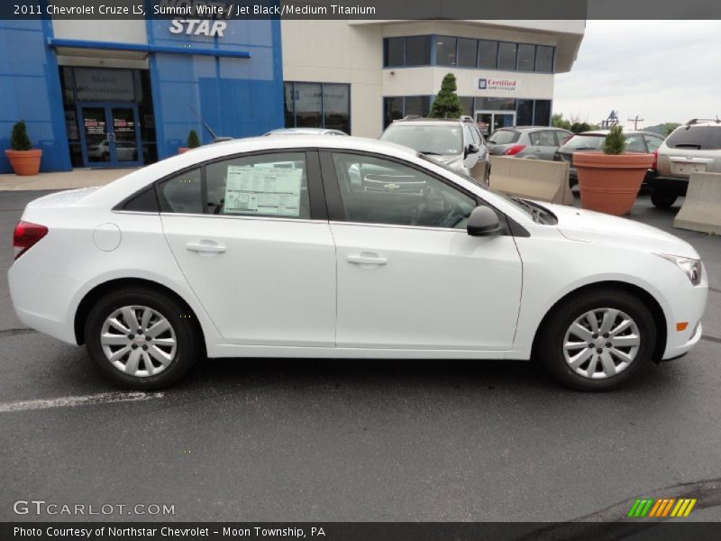 Summit White / Jet Black/Medium Titanium 2011 Chevrolet Cruze LS