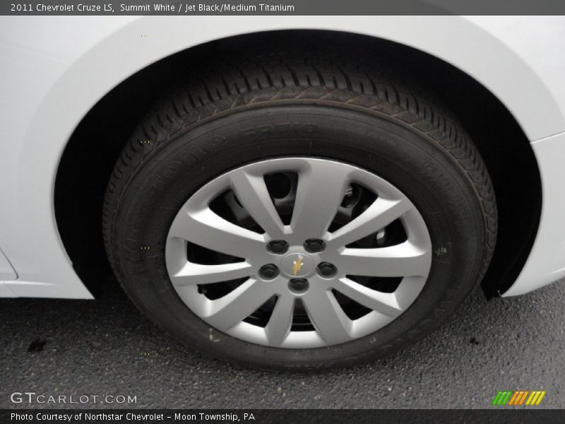 Summit White / Jet Black/Medium Titanium 2011 Chevrolet Cruze LS