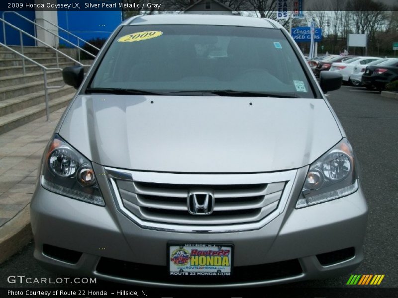 Silver Pearl Metallic / Gray 2009 Honda Odyssey LX