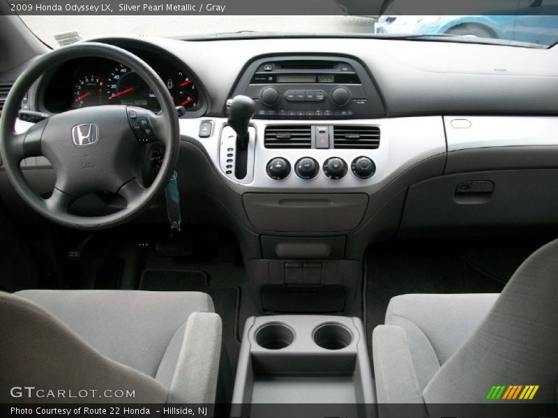 Silver Pearl Metallic / Gray 2009 Honda Odyssey LX