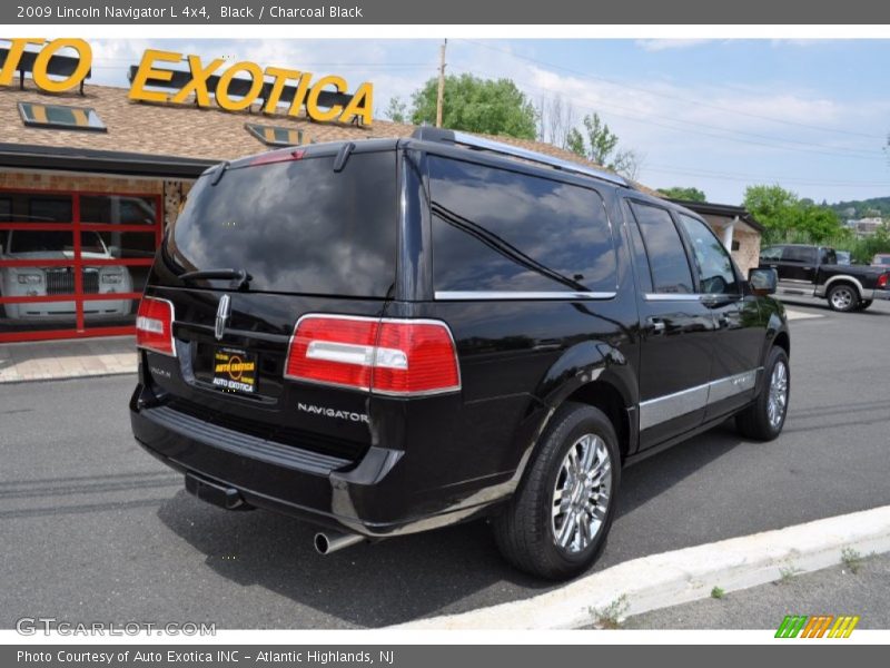 Black / Charcoal Black 2009 Lincoln Navigator L 4x4