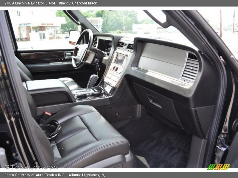  2009 Navigator L 4x4 Charcoal Black Interior