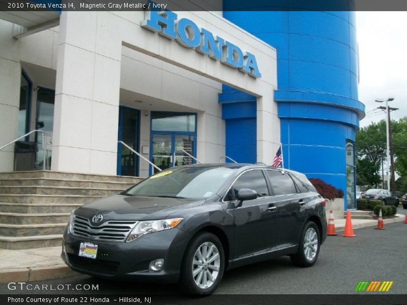 Magnetic Gray Metallic / Ivory 2010 Toyota Venza I4