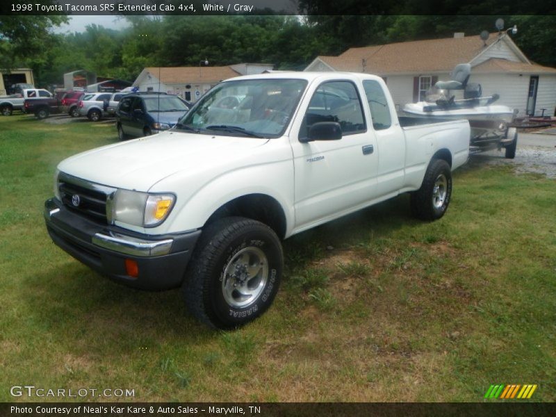 Front 3/4 View of 1998 Tacoma SR5 Extended Cab 4x4
