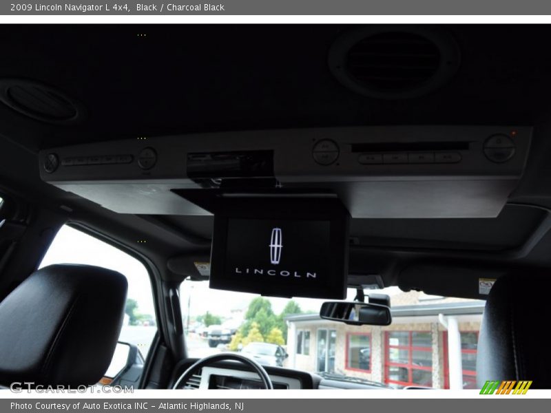 Black / Charcoal Black 2009 Lincoln Navigator L 4x4