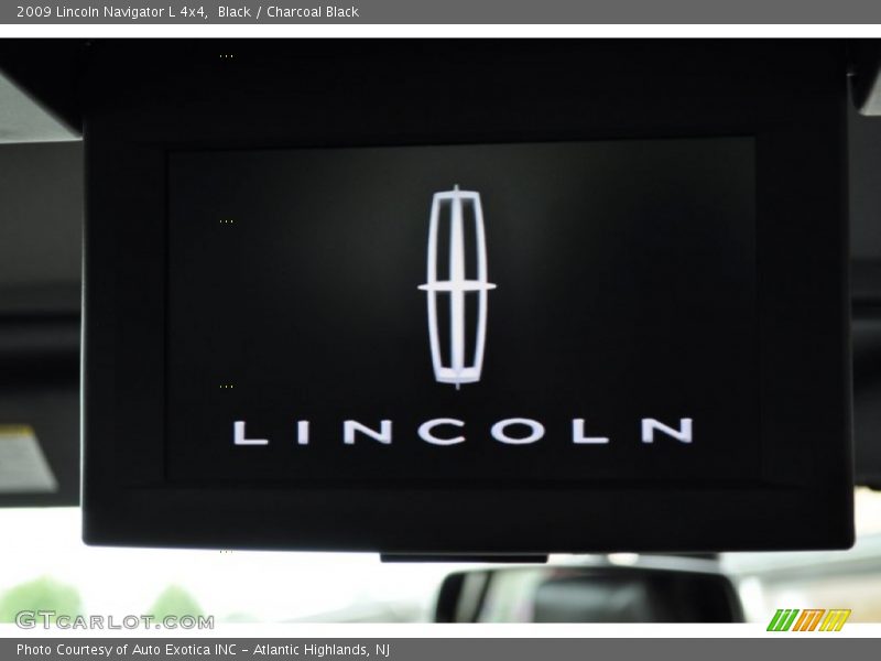 Black / Charcoal Black 2009 Lincoln Navigator L 4x4