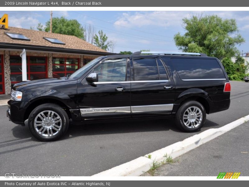  2009 Navigator L 4x4 Black