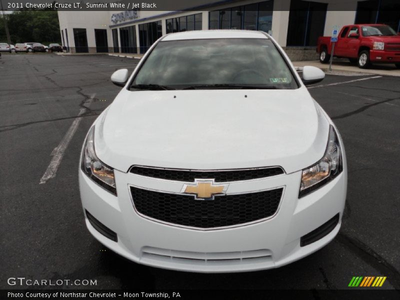 Summit White / Jet Black 2011 Chevrolet Cruze LT