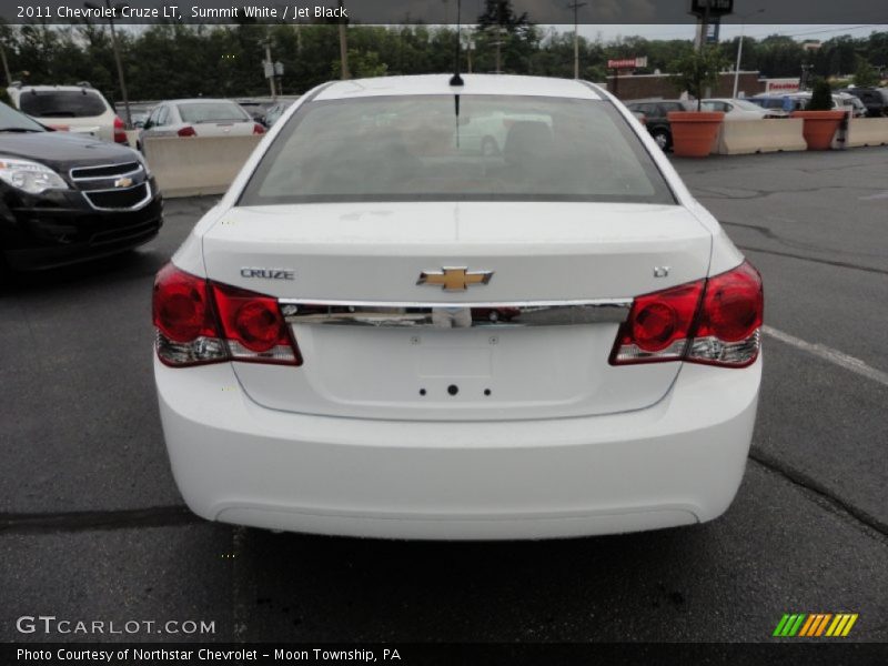 Summit White / Jet Black 2011 Chevrolet Cruze LT