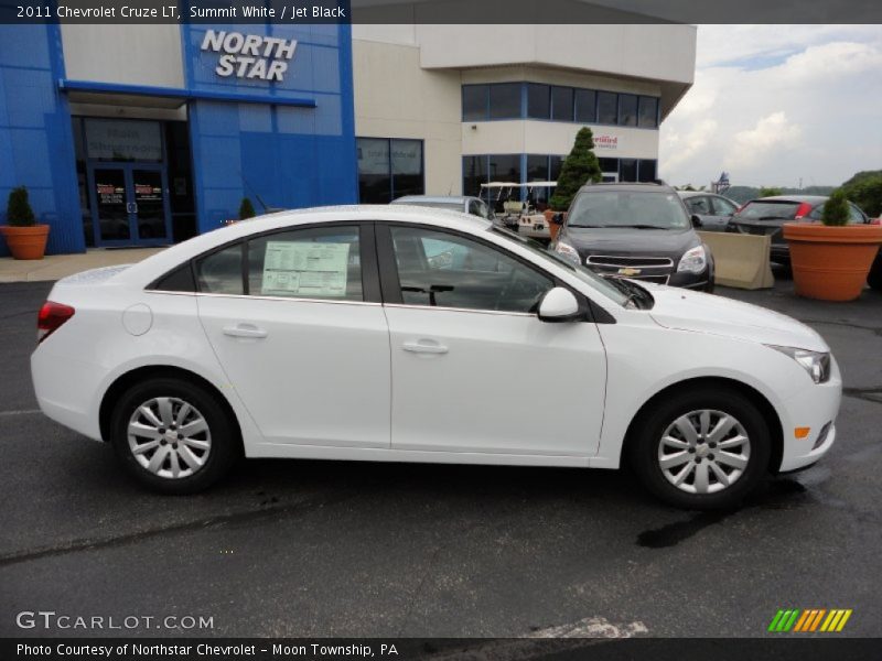 Summit White / Jet Black 2011 Chevrolet Cruze LT