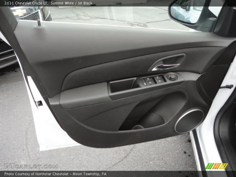 Summit White / Jet Black 2011 Chevrolet Cruze LT