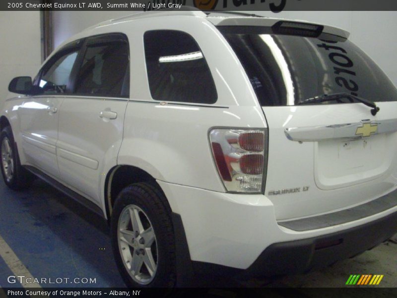 Summit White / Light Gray 2005 Chevrolet Equinox LT AWD
