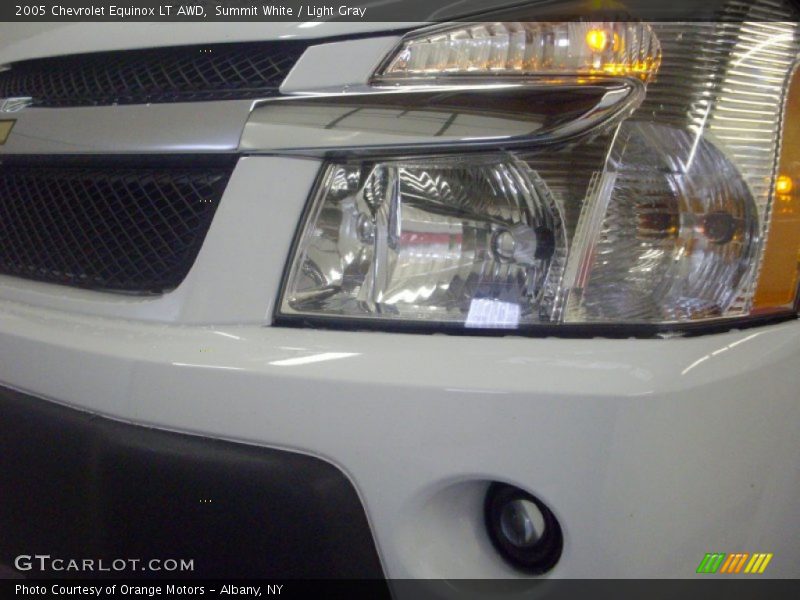 Summit White / Light Gray 2005 Chevrolet Equinox LT AWD