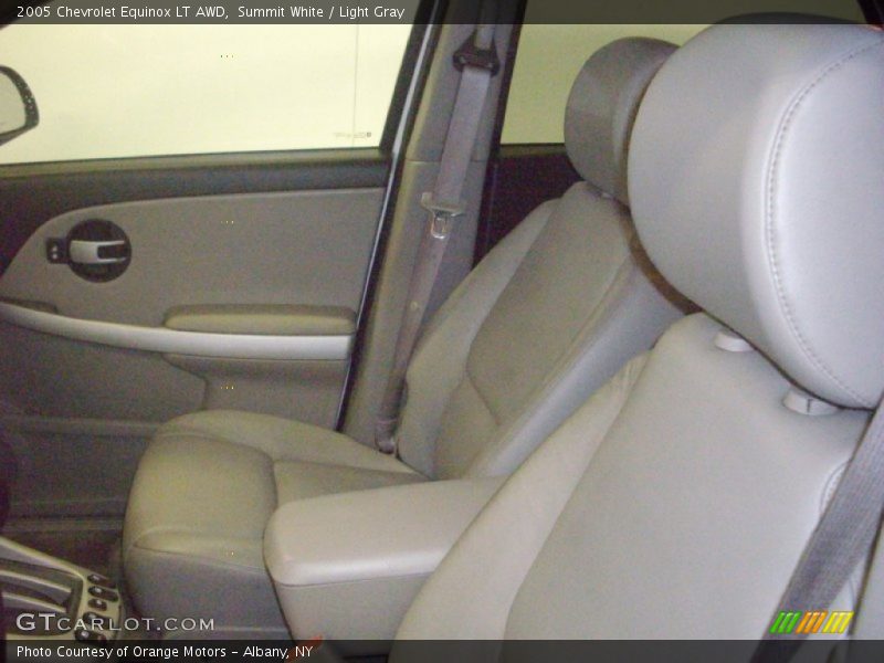 Summit White / Light Gray 2005 Chevrolet Equinox LT AWD