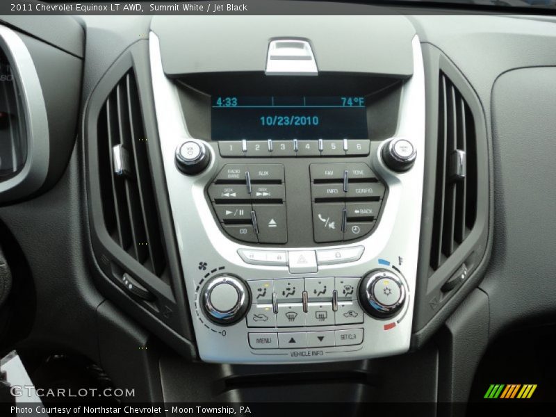 Summit White / Jet Black 2011 Chevrolet Equinox LT AWD