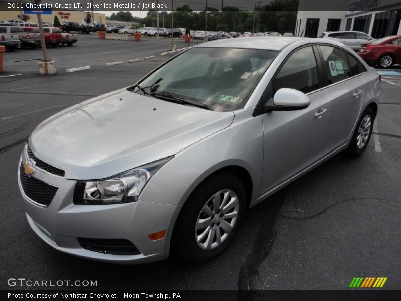 Silver Ice Metallic / Jet Black 2011 Chevrolet Cruze LT