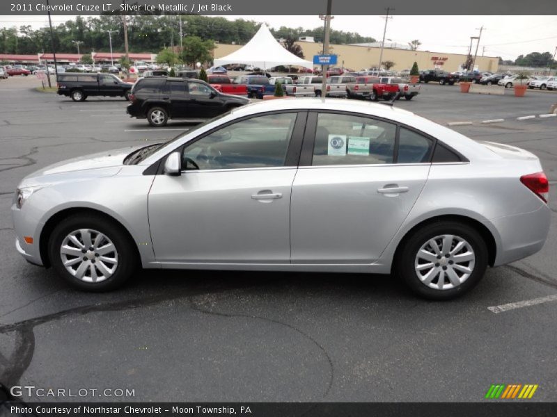 Silver Ice Metallic / Jet Black 2011 Chevrolet Cruze LT
