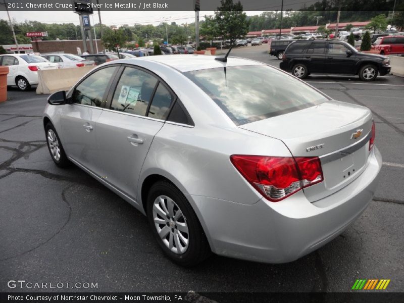 Silver Ice Metallic / Jet Black 2011 Chevrolet Cruze LT
