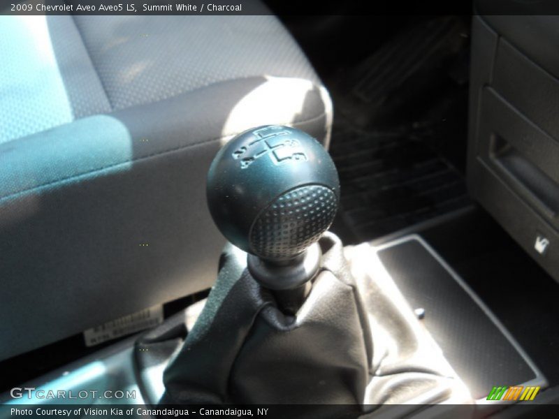 Summit White / Charcoal 2009 Chevrolet Aveo Aveo5 LS