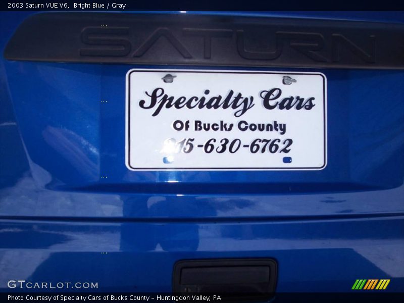 Bright Blue / Gray 2003 Saturn VUE V6
