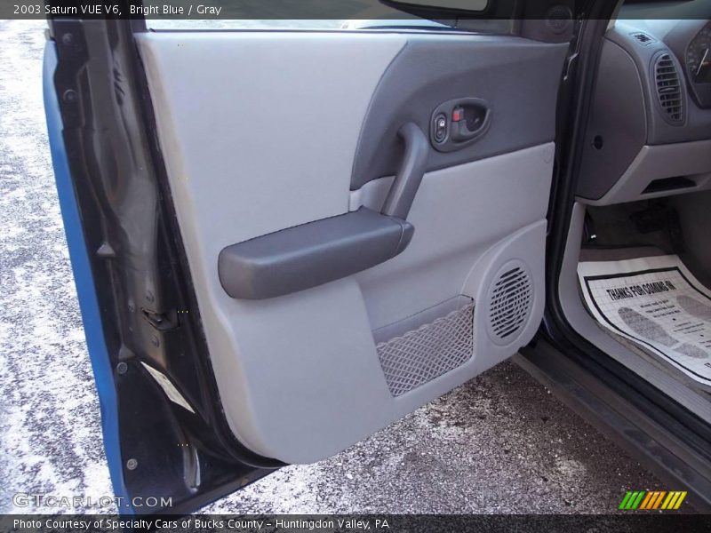 Bright Blue / Gray 2003 Saturn VUE V6
